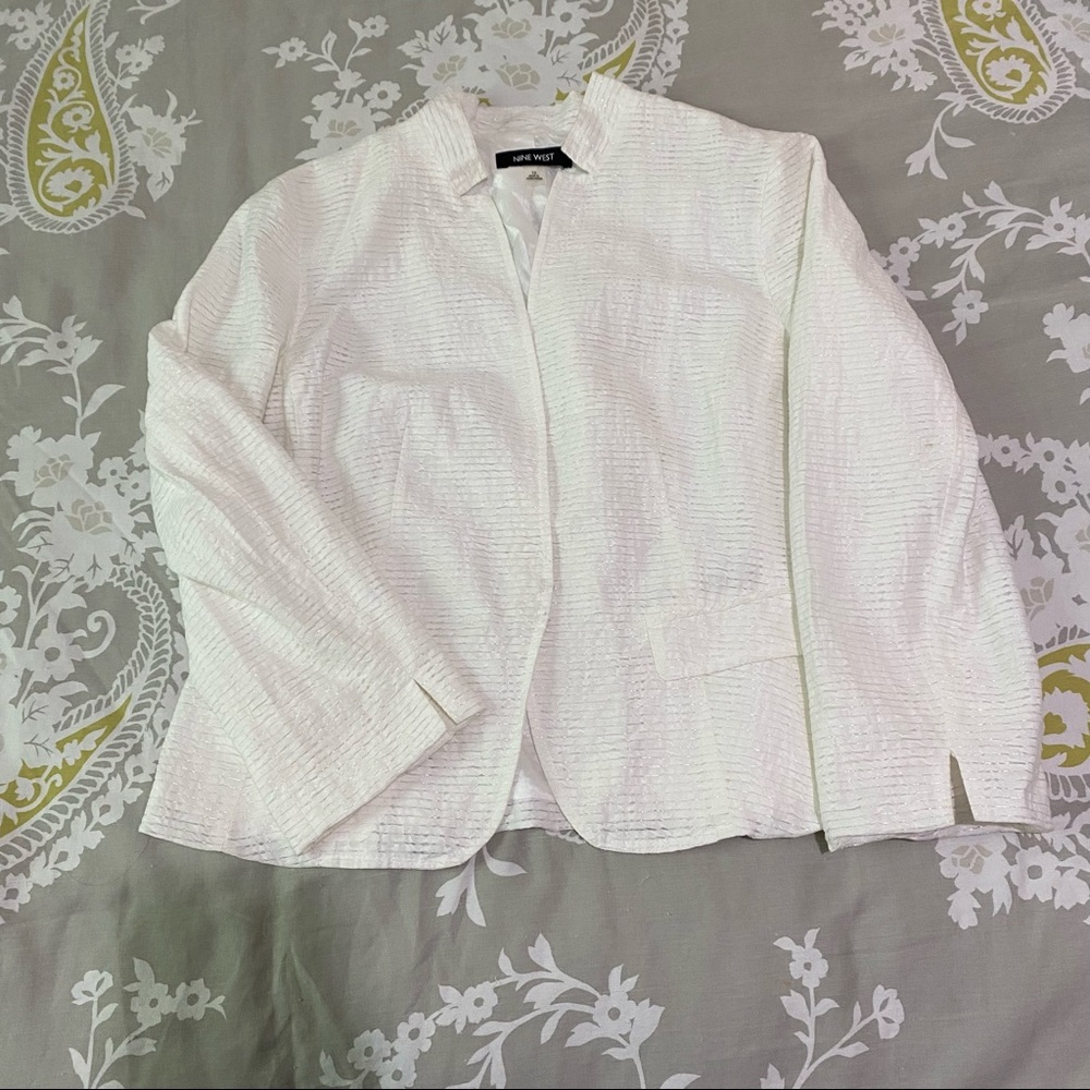 NINE WEST blazer.